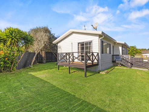 1/8 Sparrow Place, Weymouth