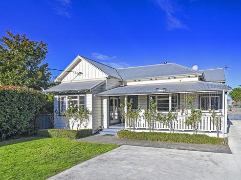 813 Caroline Road, Hastings