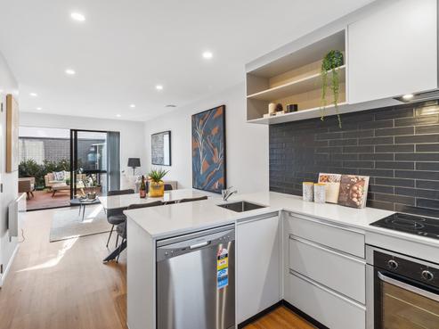 2/119 Bruce McLaren Road, Henderson