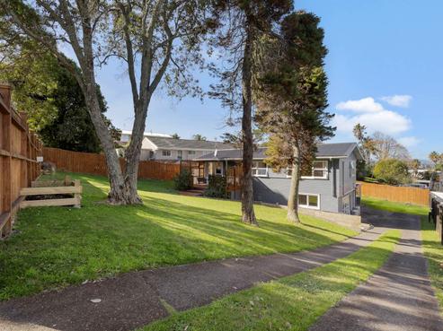 14 Simkin Avenue, Saint Johns