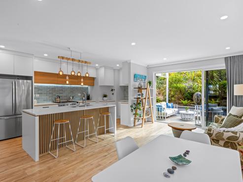 134 Arran Point Parade, Orewa