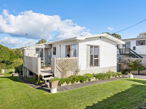 1271 Whangaparaoa Road, Gulf Harbour