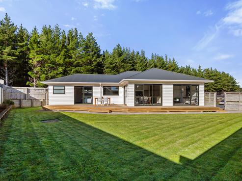 17 Jack Vaughan Grove, Wainuiomata