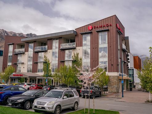 206/24 Hawthorne Drive, Frankton