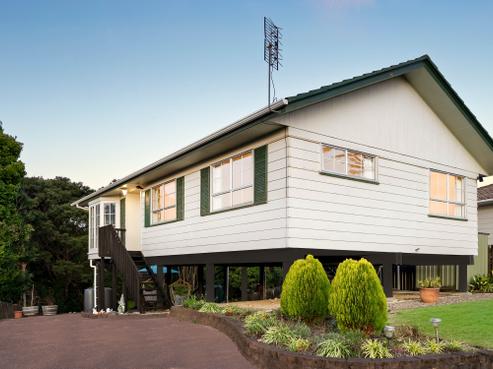 49 Lynn Road, Bayview