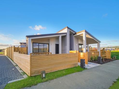 64 Kaapehu Street, Karaka