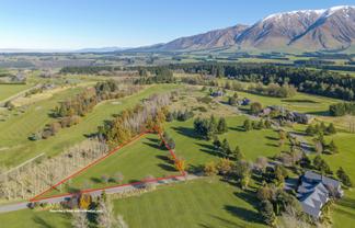 17/623 Coleridge Road, Windwhistle