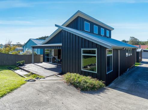 6 Kent Avenue, Waitarere Beach