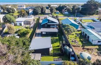 6 Kent Avenue, WAITARERE BEACH