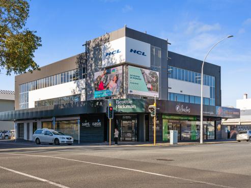 660 Victoria Street, Hamilton Central