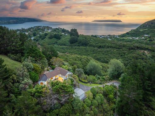 104 Airlie Road, Plimmerton