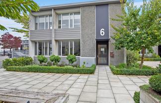 Tidy & Affordable Central City Unit