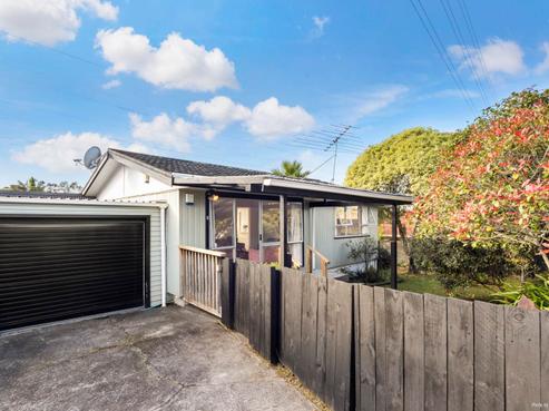 2/34 Reynella Drive, Massey
