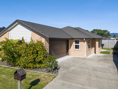 13 Eastbank Drive, Katikati