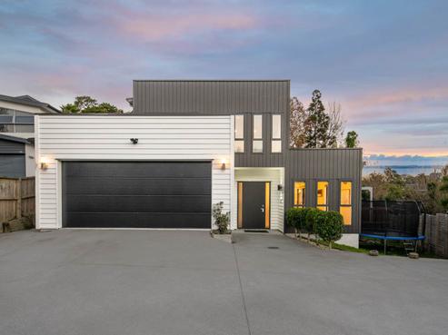16B Capricorn Place, Browns Bay