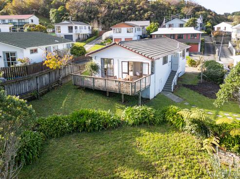65 Percy Dyett Drive, Karori