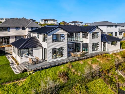 38 Outlook Terrace, Silverdale