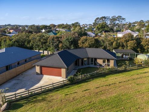 30 Kawariki Road, Helensville