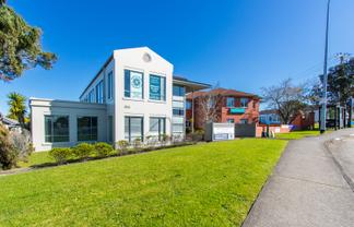 Modern Office For Lease