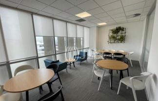 A-Grade Medical Centre: Customizable Space