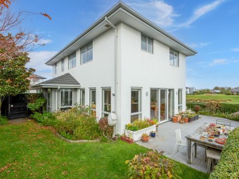 7 Somerville Crescent, Aidanfield