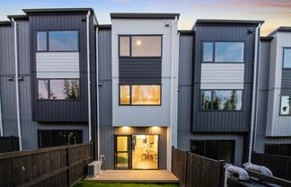 21 Don Oliver Lane, Glen Eden