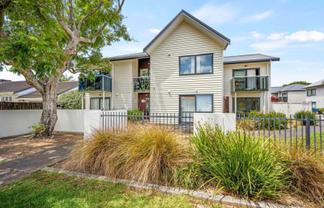 1/3 May Road , Mangere East