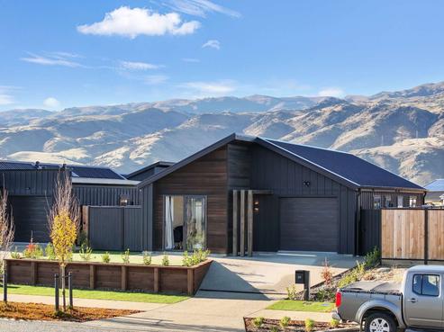 36 Magnum Drive, Cromwell