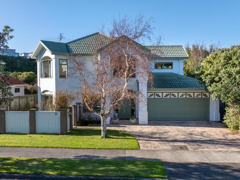 18 Amesbury Drive, Churton Park