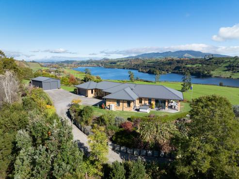 253 Horahora Road, Tirau