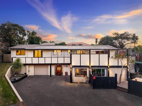 16 Karaka Grove, Raumati Beach