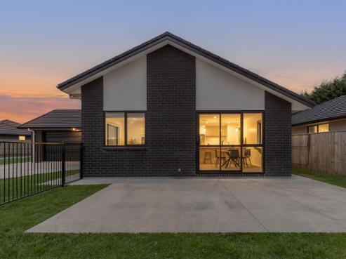 79 Hinemoa Street, Levin
