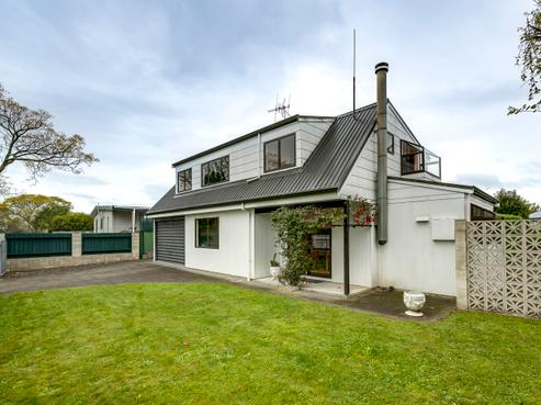 32 Atherfold Crescent, Greenmeadows