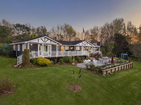 1410 Old North Road, Helensville