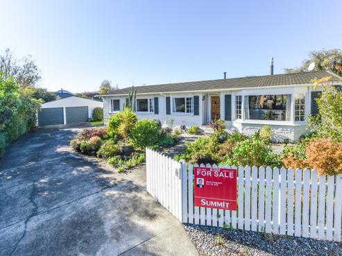 11 Kipling Crescent, Stoke