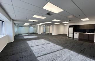 Convenient CBD Workspace - Ideal Location