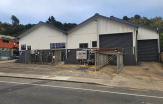 Industrial Warehouse With Great Access