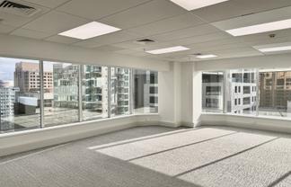 Fresh level 20 office space