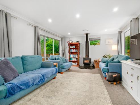 202 Dowse Drive, Maungaraki