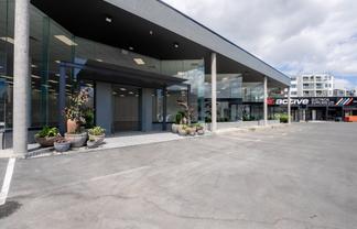 Mt Eden Large Format Retail / Showroom
