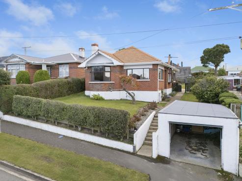 96 Middleton Road, Kew