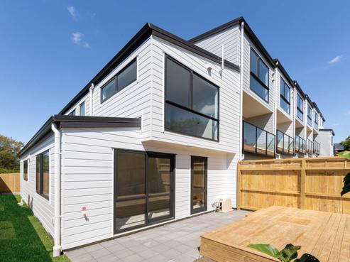 7/11 Kayle Glen, West Harbour