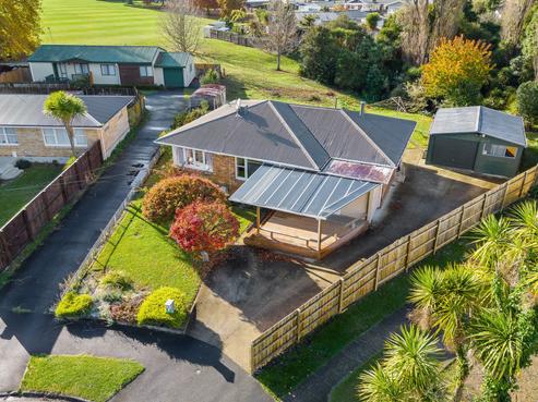 26 Greta Street, Glenview