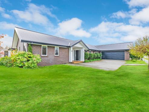 2 Highworth Crescent, Rolleston