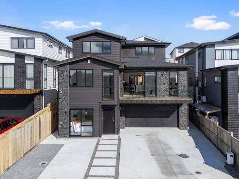 16 Grand Ridge Avenue, Flat Bush