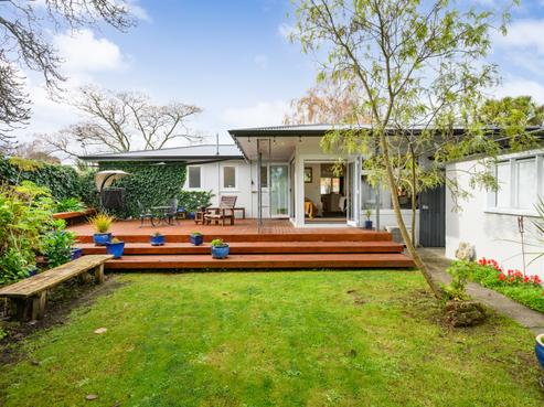 8 Waterloo Crescent, Hokowhitu
