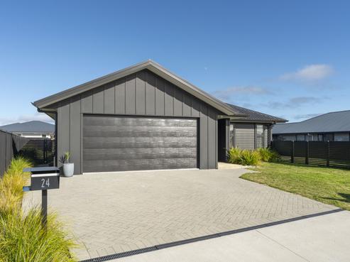 24 Maunganamu Drive, Wharewaka