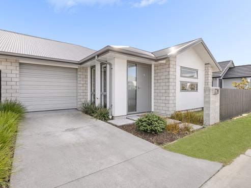 3 Tractor Way, Papamoa
