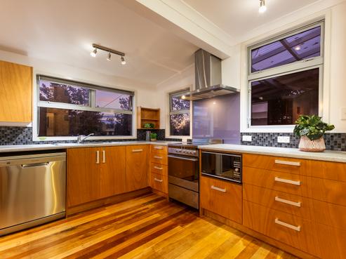 53 Tennis Court Road, Raumati South