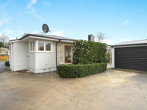 64 Aurora Terrace, Hillcrest